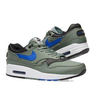 Used Nike Air Max sz 15